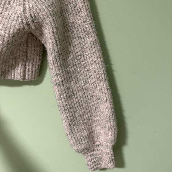 Sky and Sparrow Cropped Sweater - Picture 7 of 9